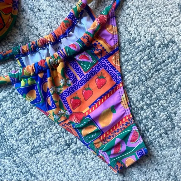 Adorable Fruit Print Bikini Set Push-Up Top Cheeky Bottoms Multicolor - Picture 6 of 9